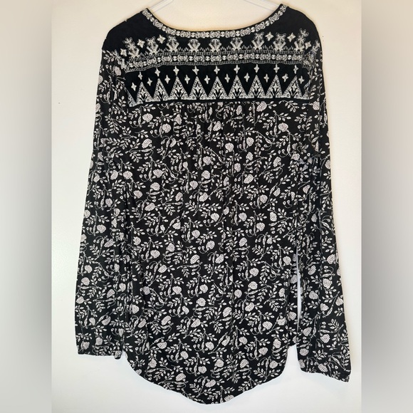 Lucky Brand Floral Black White Silver Accents Women's Long Sleeve Blouse Size XL - Picture 6 of 12